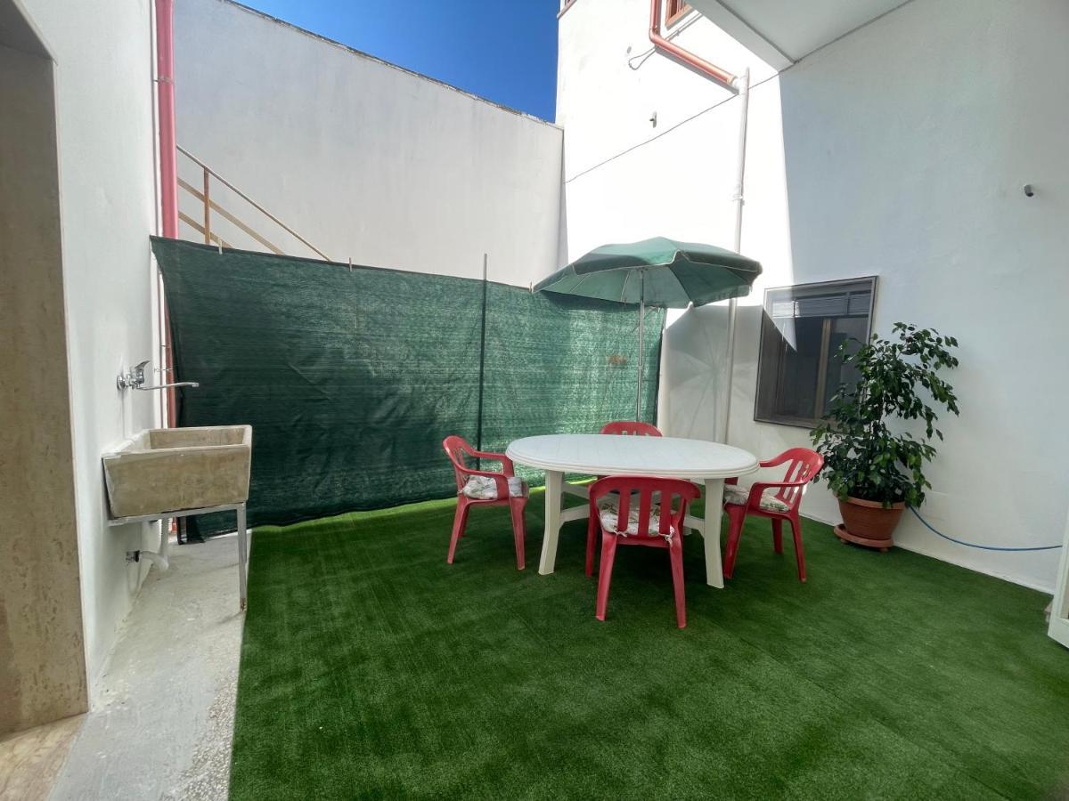 Vila Casa Via Del Mare Veglie Exteriér fotografie